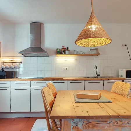 Apartment T2 - Sunny Duplex With Garden 50m From *