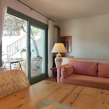 Apartment T2 - Sunny Duplex With Garden 50m From *